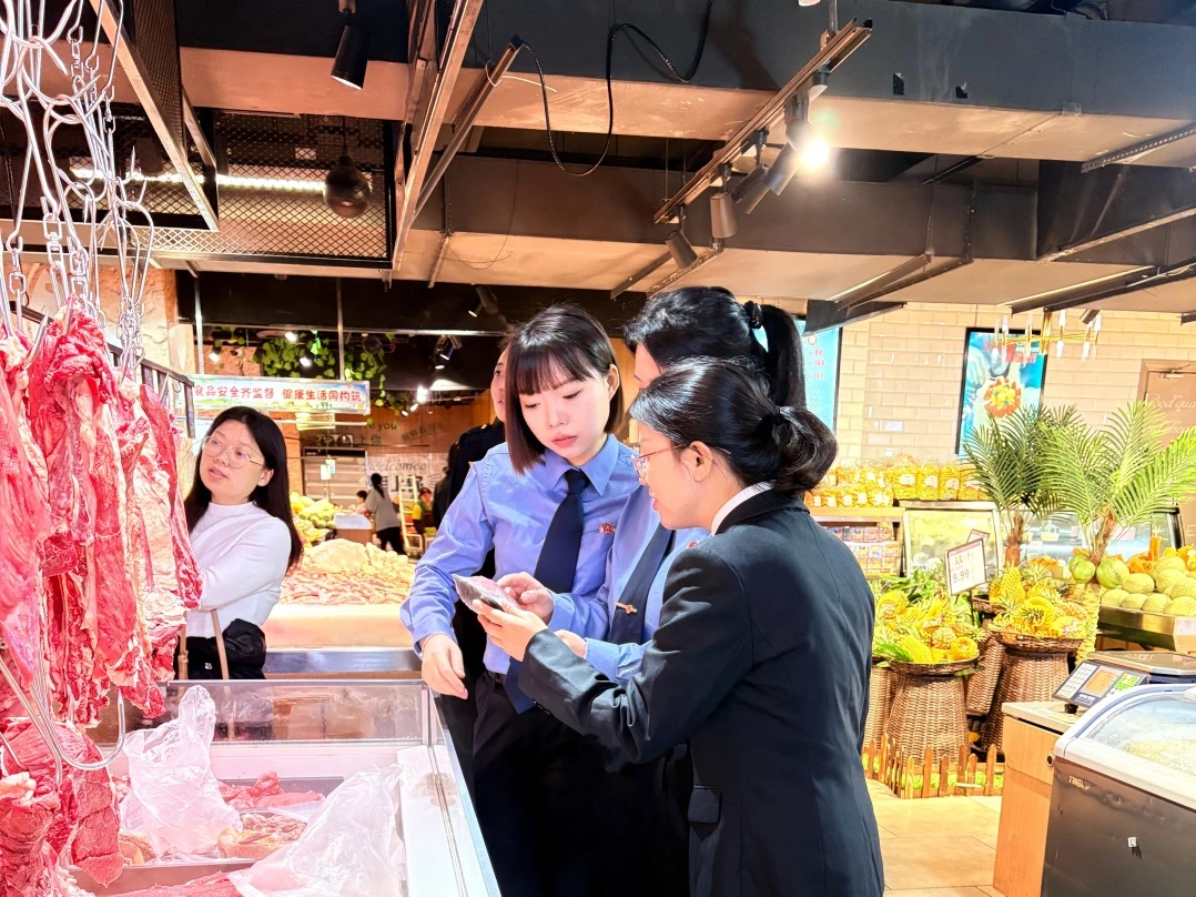 监督县市场监管局、县公安局等部门开展知识产权联合执法行动