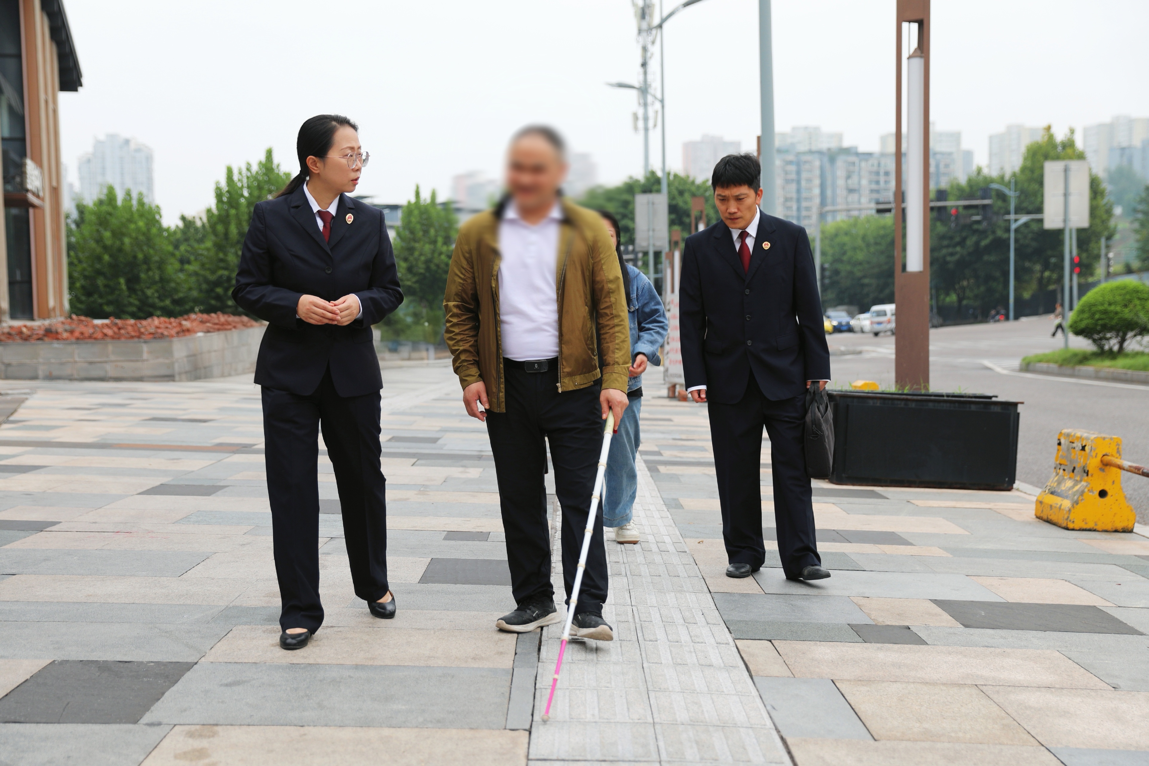巴渝检影丨巴南：无碍出行 检察守护（组图）